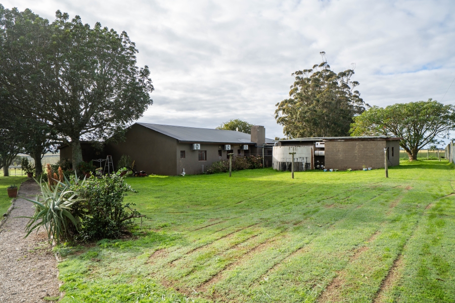 5 Bedroom Property for Sale in Grahamstown Rural Eastern Cape